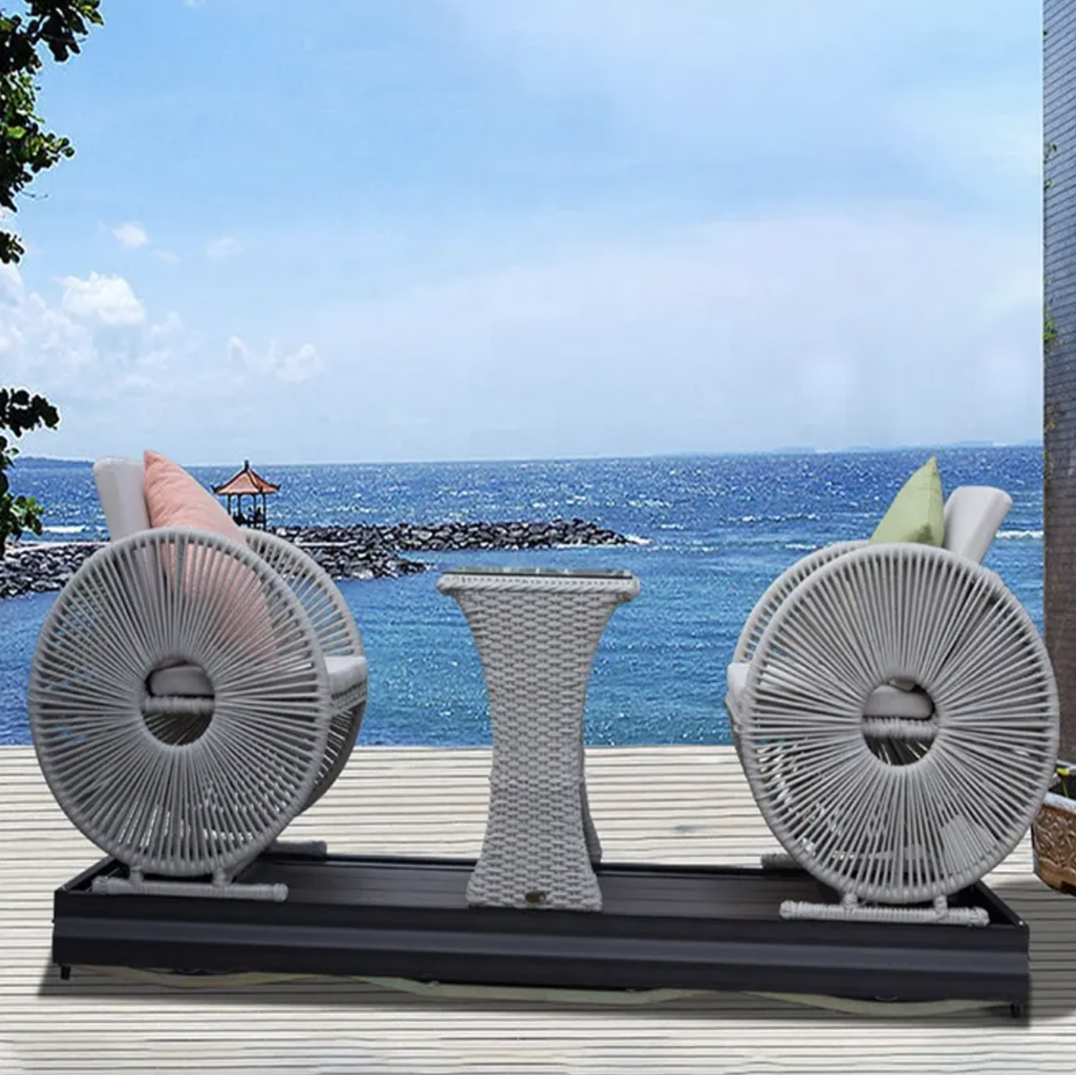Luxury Outdoor Handwoven Rattan Rocking Sofa Chair